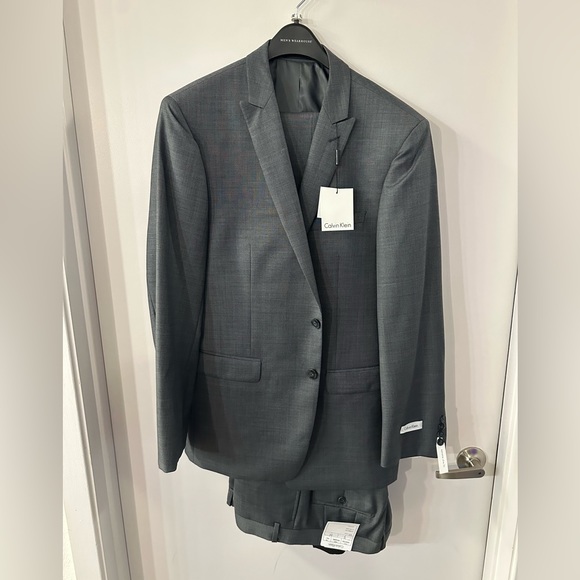 Calvin Klein Other - Calvin Klein Men's Size 44 Wool Grey Suit & 37W $699 NWT